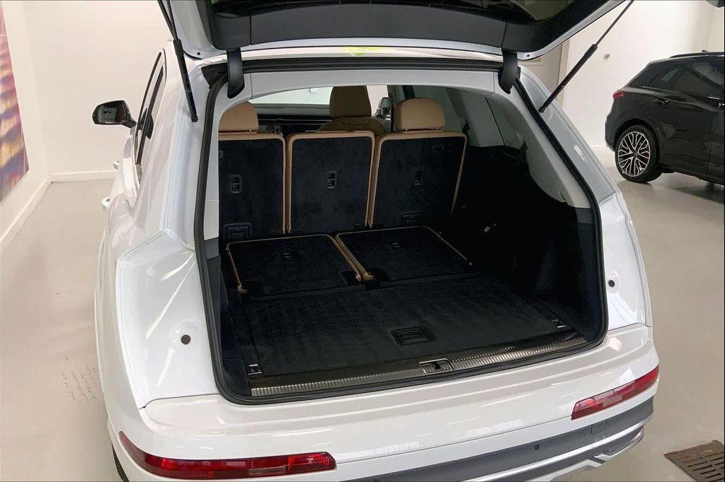 used 2022 Audi Q7 car, priced at $37,995