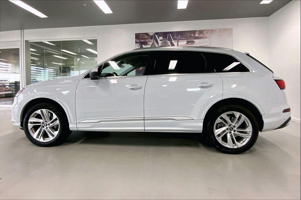 used 2022 Audi Q7 car, priced at $37,995