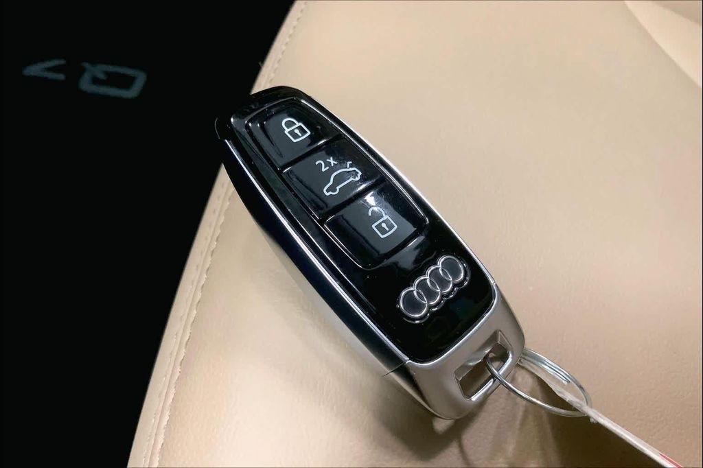 used 2022 Audi Q7 car, priced at $37,995