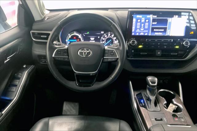 used 2021 Toyota Highlander Hybrid car, priced at $45,980