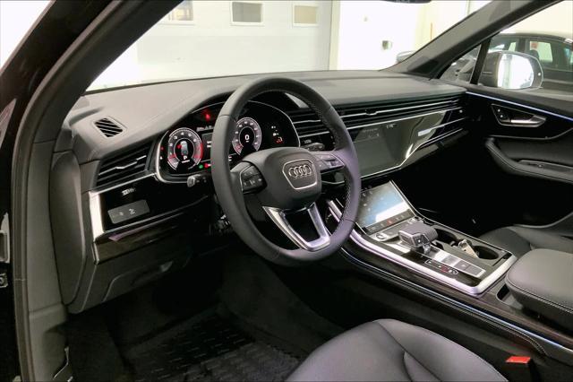 new 2025 Audi Q7 car, priced at $74,060