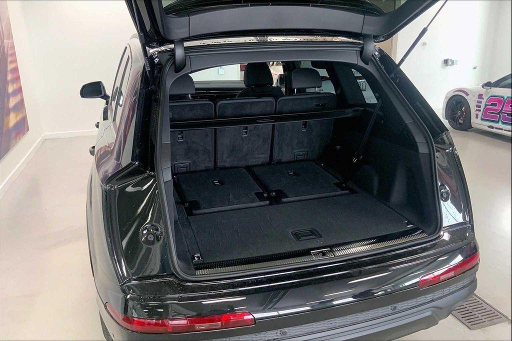 new 2026 Audi Q7 car, priced at $68,140