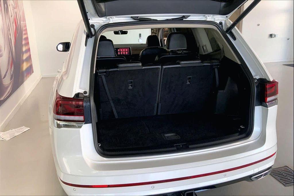 used 2024 Volkswagen Atlas car, priced at $38,480
