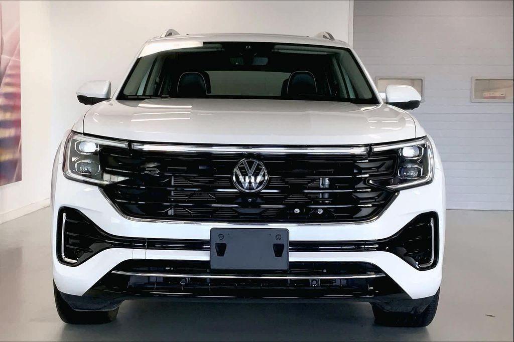 used 2024 Volkswagen Atlas car, priced at $38,480