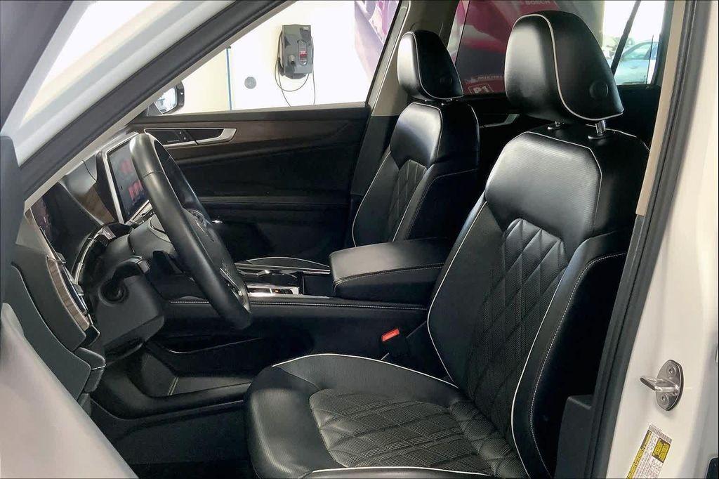 used 2024 Volkswagen Atlas car, priced at $38,480