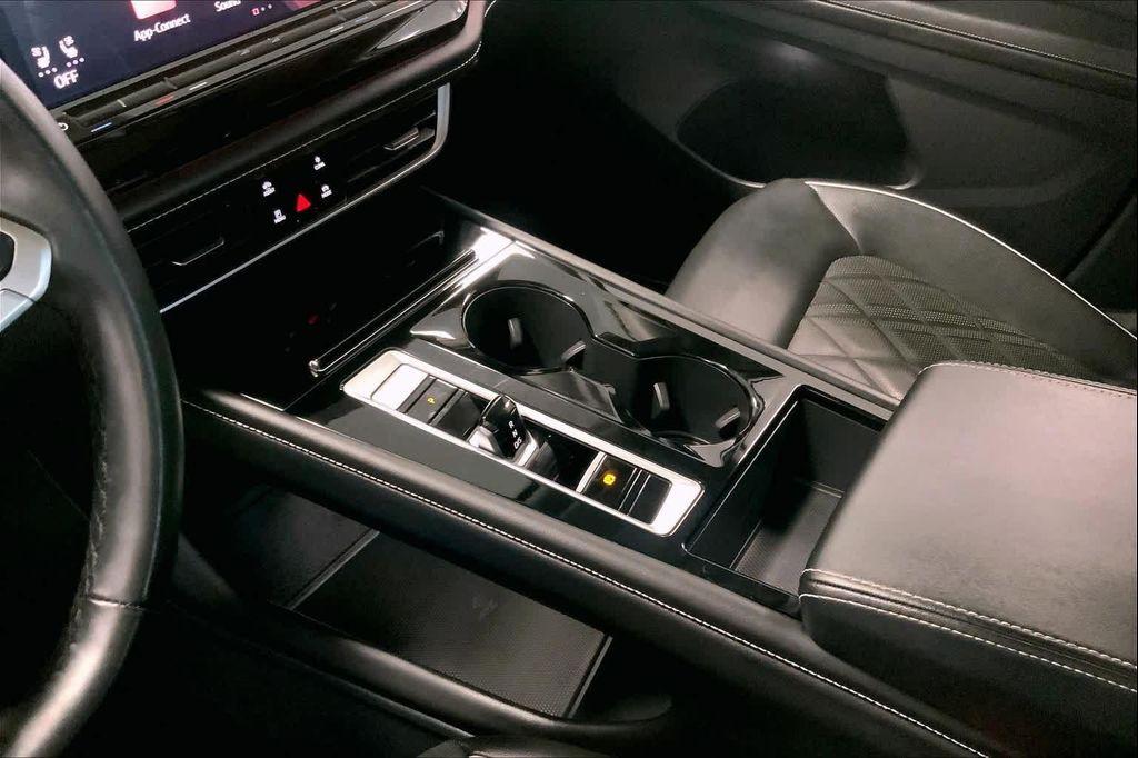 used 2024 Volkswagen Atlas car, priced at $38,480