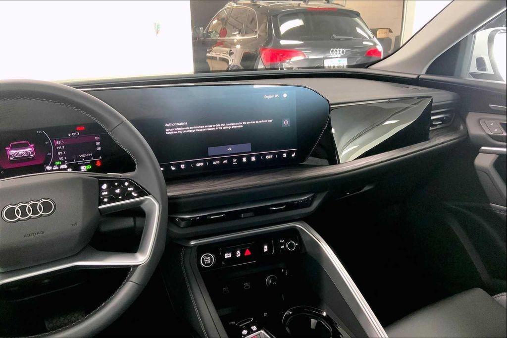new 2025 Audi Q5 car, priced at $60,092