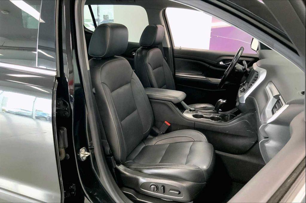 used 2019 GMC Acadia car, priced at $19,640