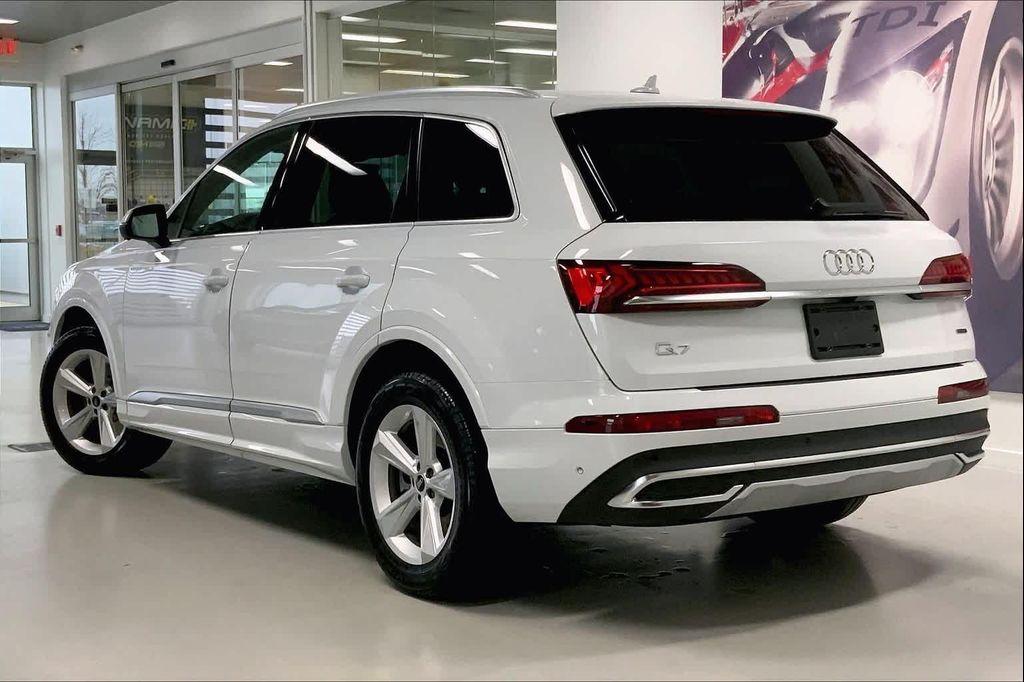 used 2022 Audi Q7 car, priced at $32,450