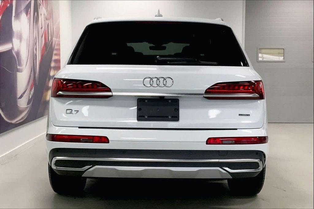 used 2022 Audi Q7 car, priced at $32,450