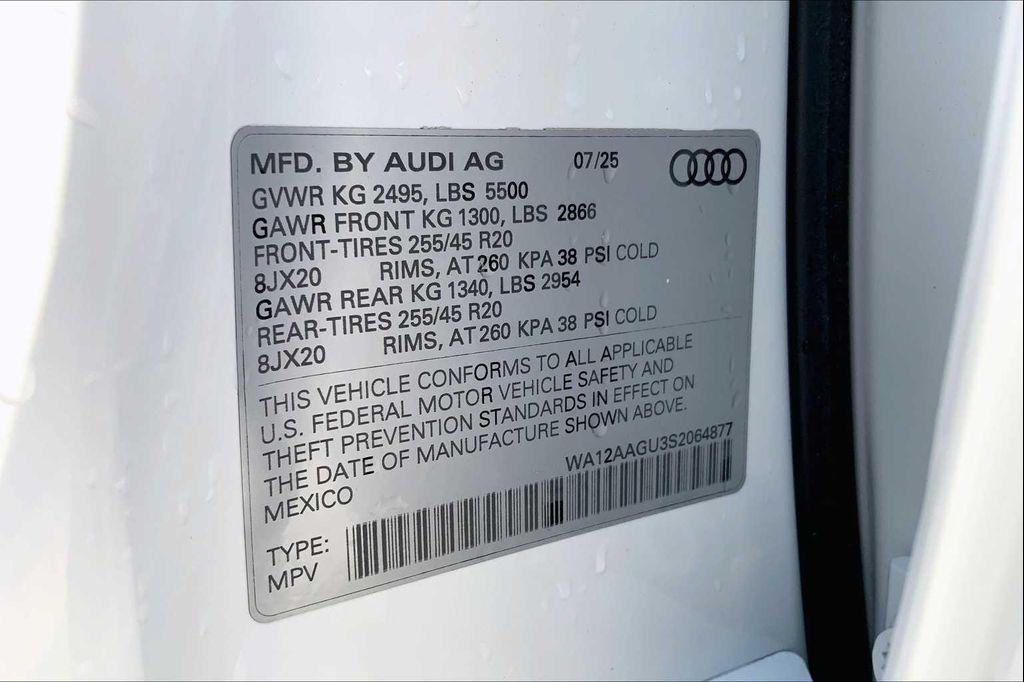 new 2025 Audi Q5 car, priced at $60,092