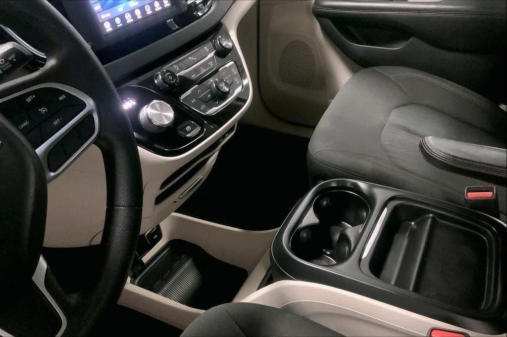 used 2019 Chrysler Pacifica car, priced at $18,290