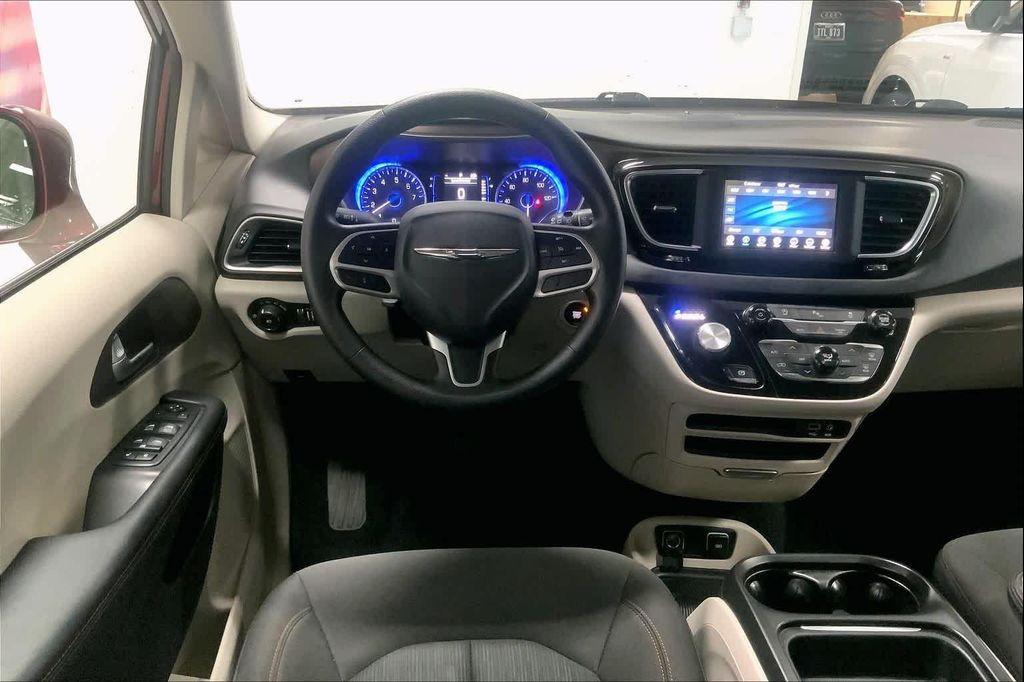 used 2019 Chrysler Pacifica car, priced at $18,290