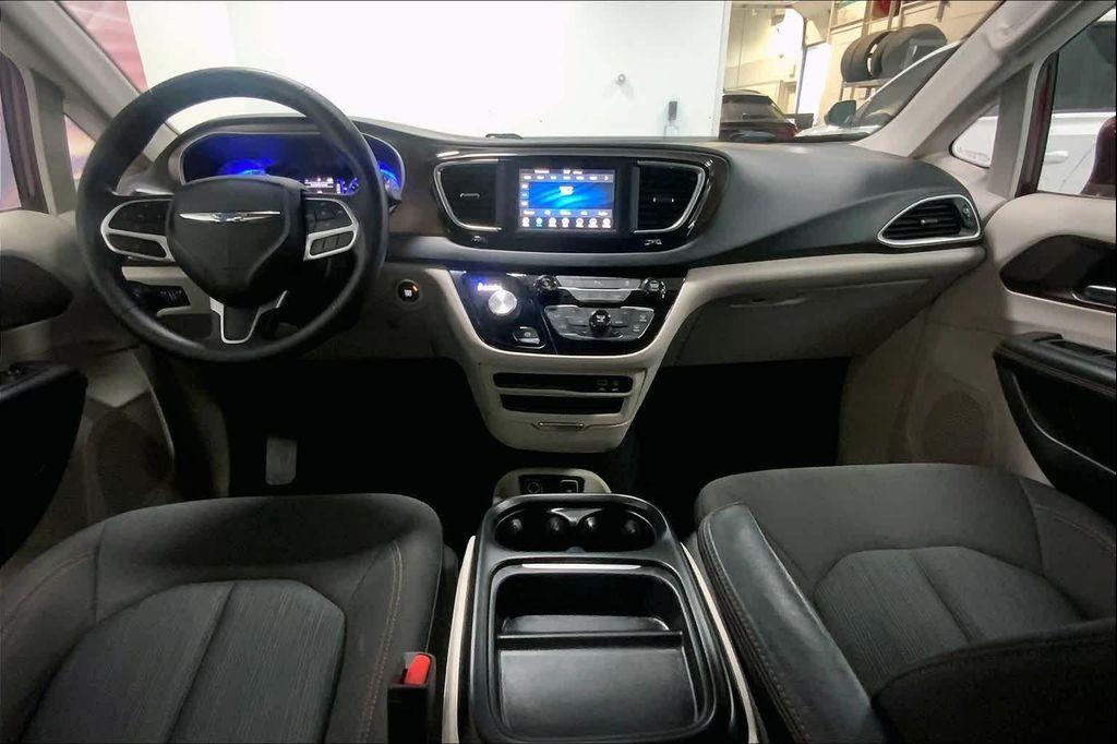 used 2019 Chrysler Pacifica car, priced at $18,290