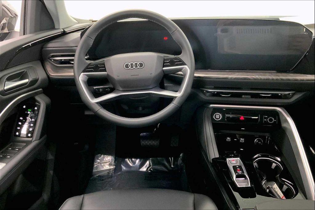 new 2025 Audi Q5 car, priced at $52,275
