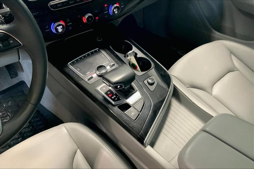 used 2019 Audi Q7 car, priced at $28,890