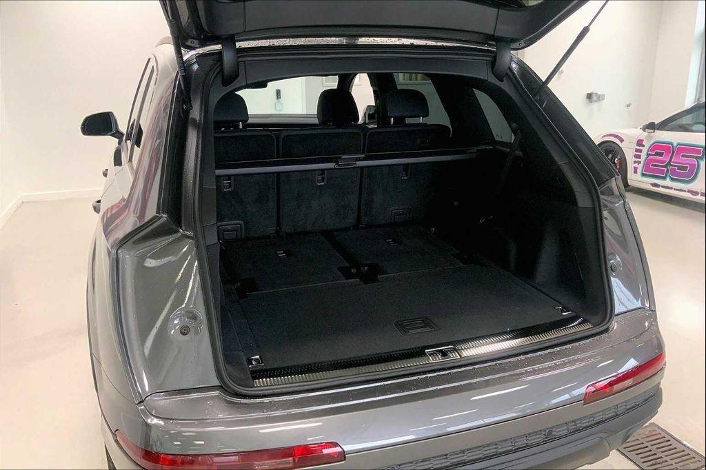 new 2026 Audi Q7 car, priced at $68,140
