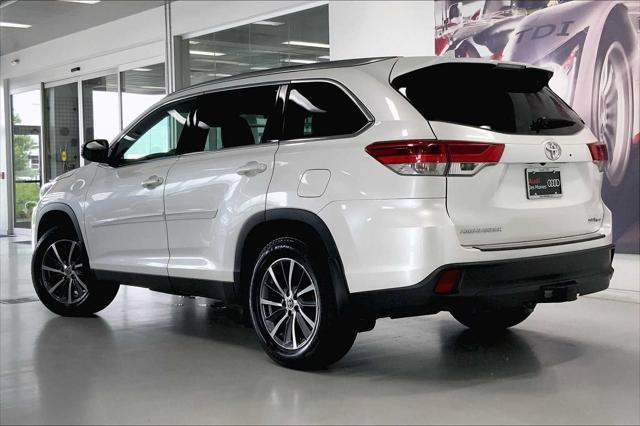 used 2019 Toyota Highlander car, priced at $31,990