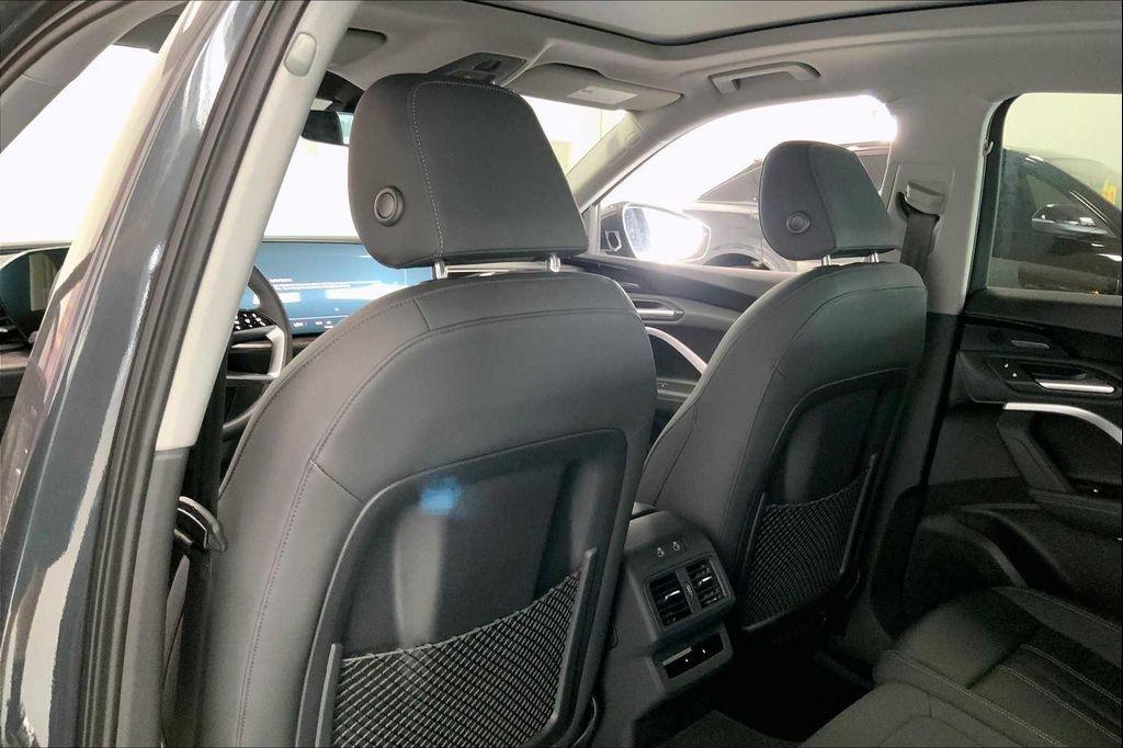 new 2025 Audi Q5 car, priced at $59,548