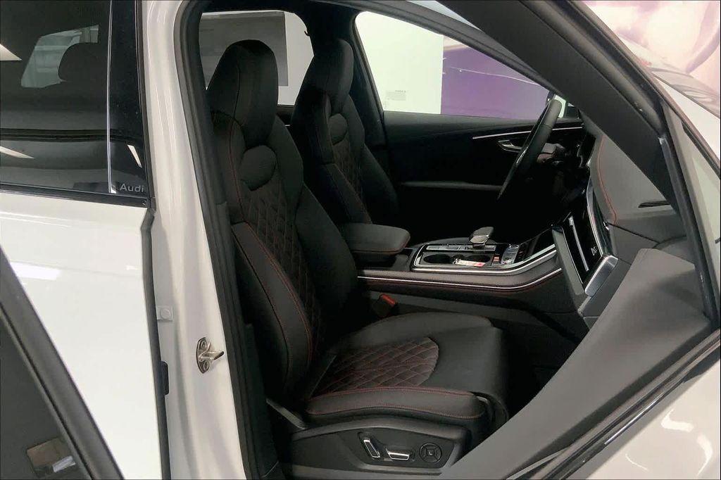 new 2026 Audi Q7 car, priced at $83,590