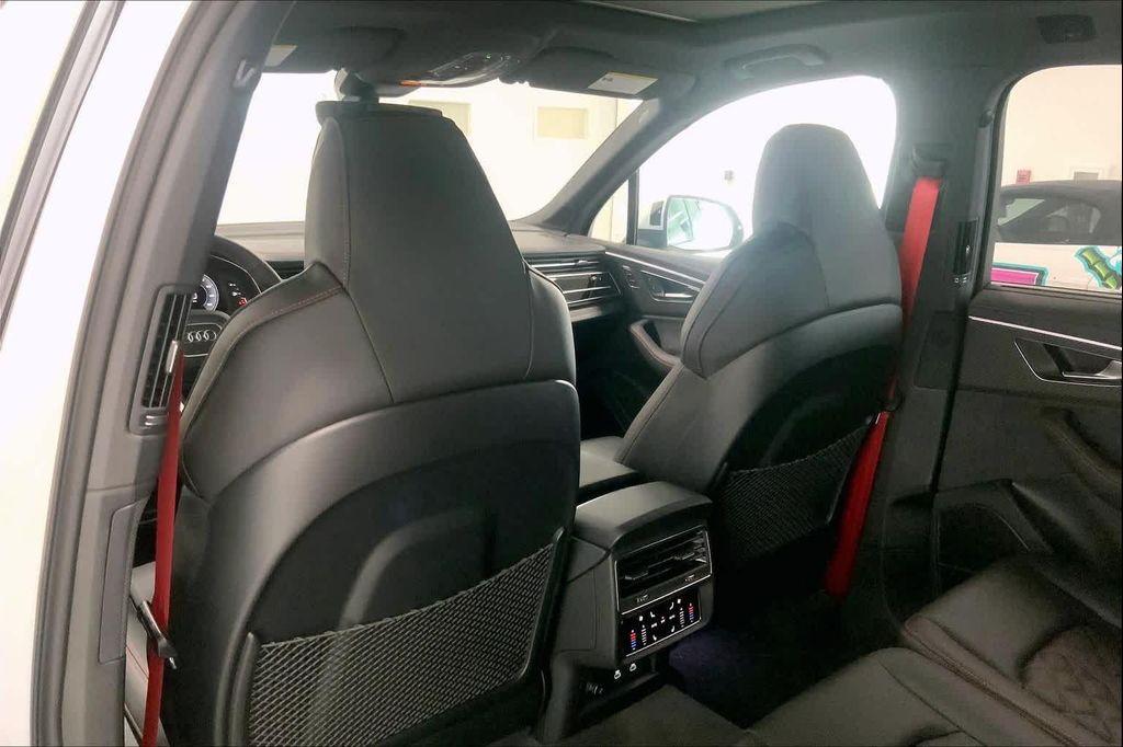 new 2026 Audi Q7 car, priced at $83,590