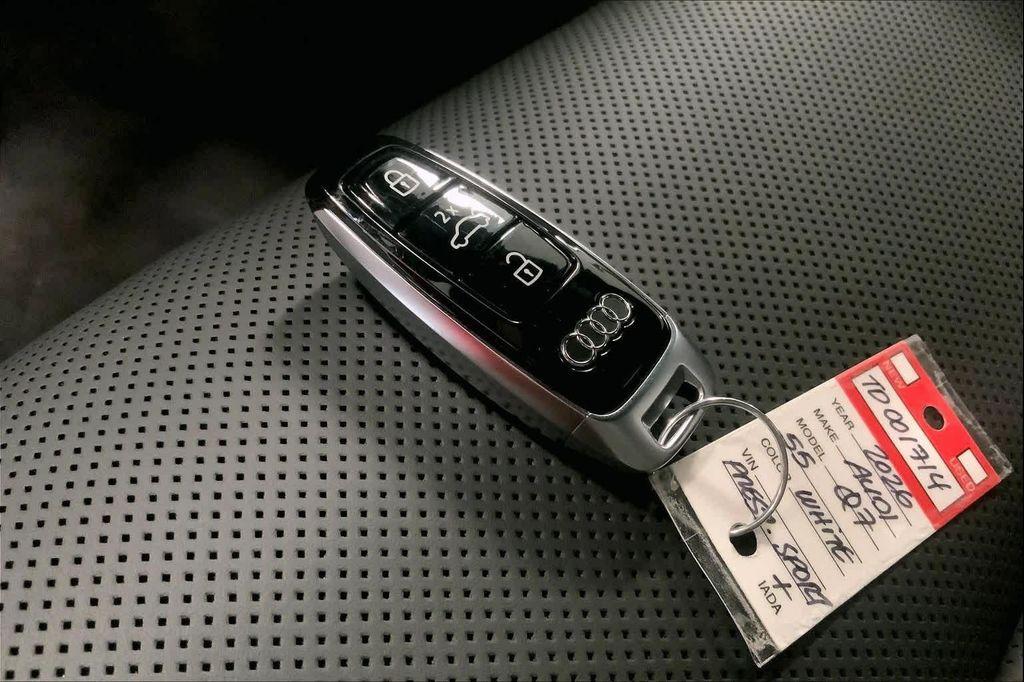 new 2026 Audi Q7 car, priced at $83,590