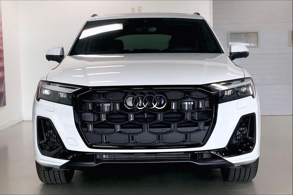 new 2026 Audi Q7 car, priced at $83,590