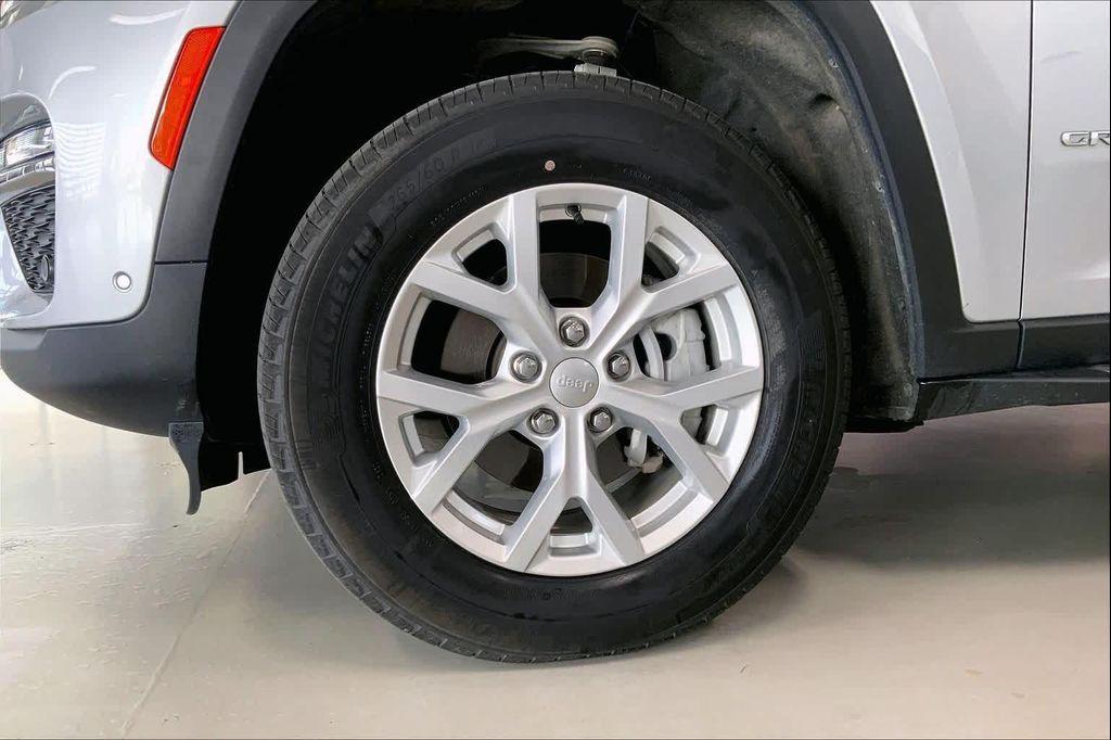 used 2023 Jeep Grand Cherokee car, priced at $31,995