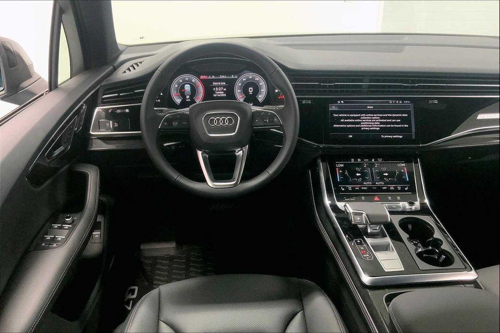 new 2026 Audi Q7 car, priced at $78,295