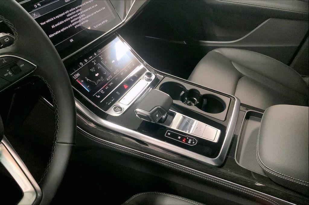 new 2026 Audi Q7 car, priced at $78,295