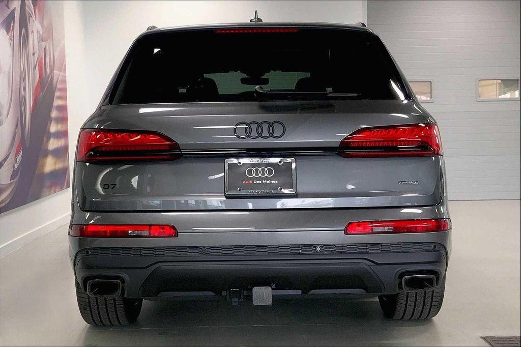 new 2026 Audi Q7 car, priced at $78,295