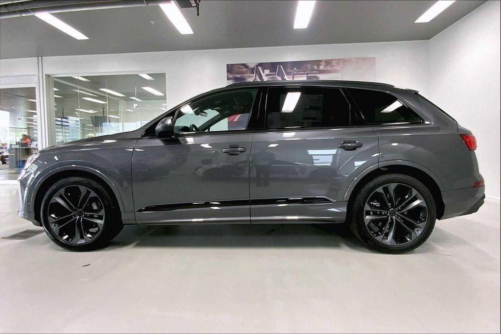 new 2026 Audi Q7 car, priced at $78,295