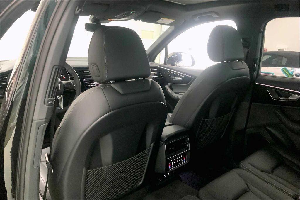 new 2026 Audi Q7 car, priced at $78,140