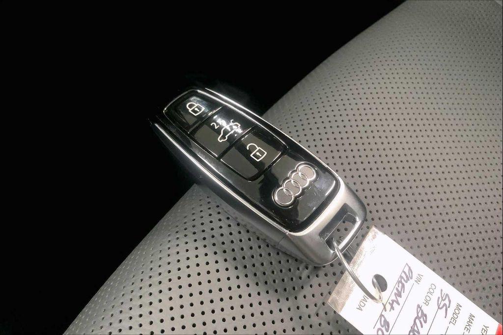 new 2026 Audi Q7 car, priced at $78,140