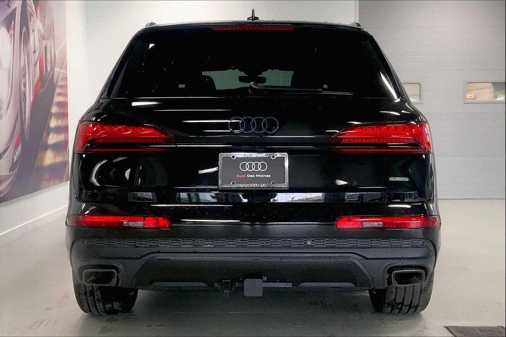 new 2026 Audi Q7 car, priced at $78,140