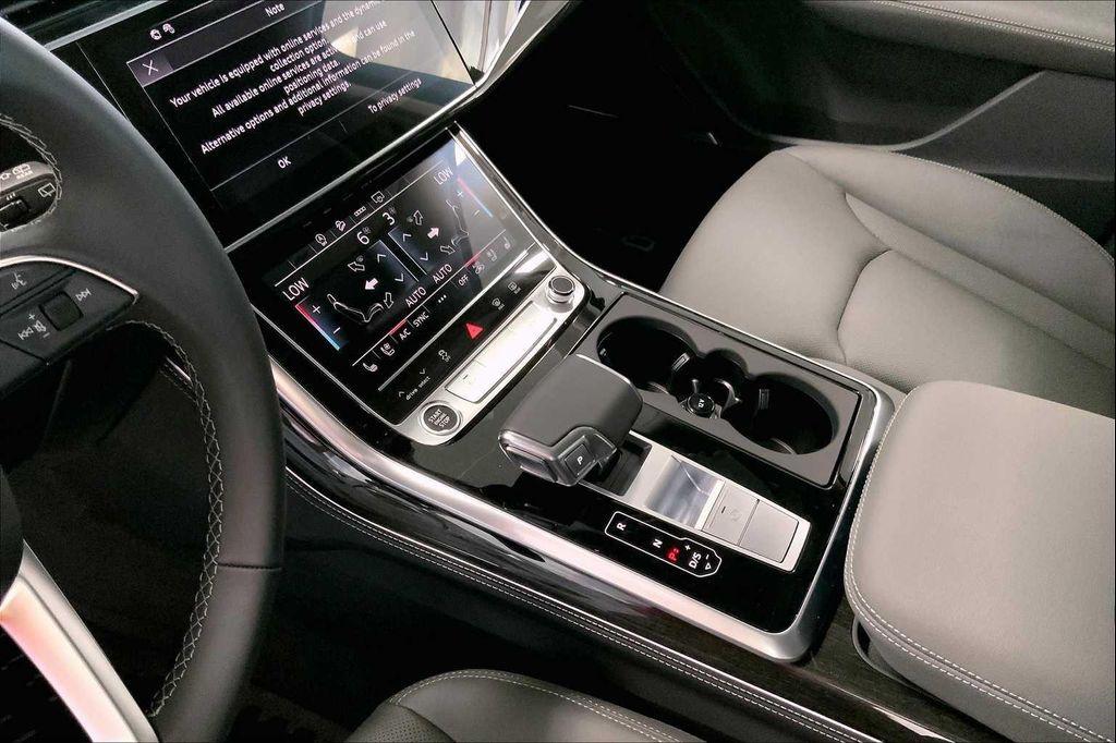 new 2025 Audi Q7 car, priced at $71,450