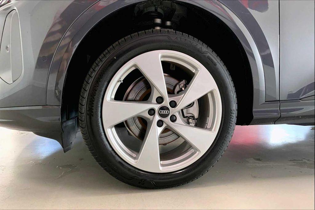 new 2025 Audi Q5 car, priced at $54,940
