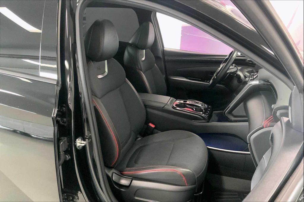 used 2024 Hyundai TUCSON Hybrid car, priced at $29,690