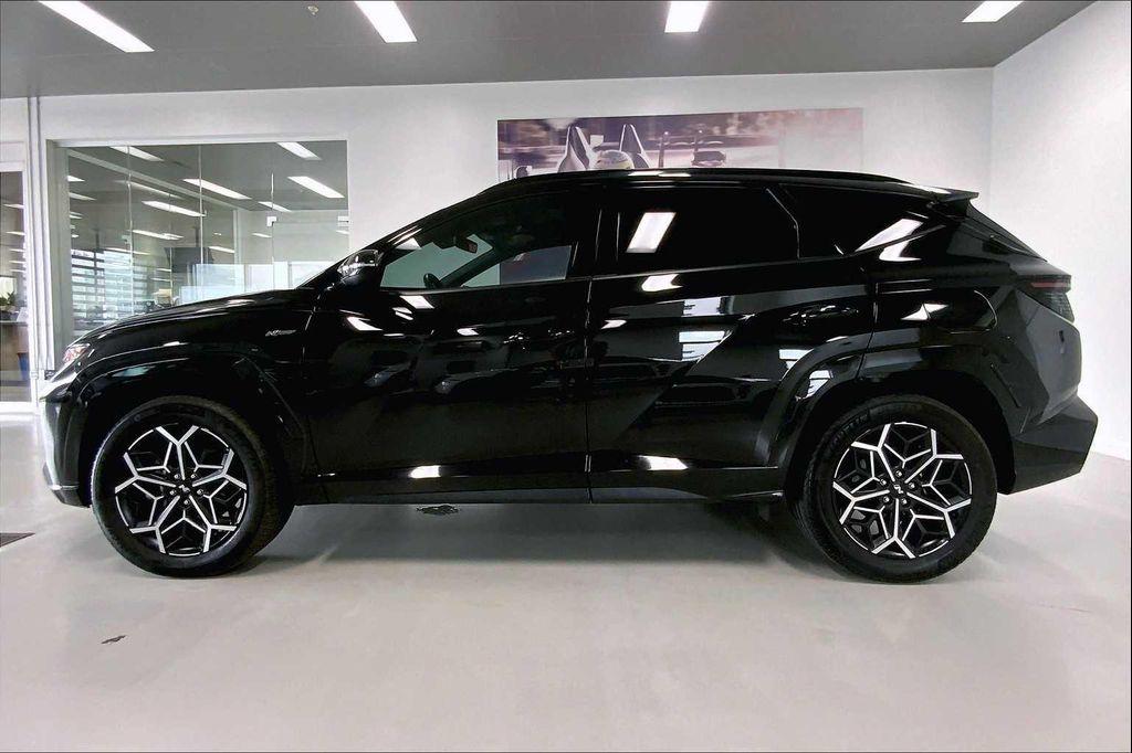 used 2024 Hyundai TUCSON Hybrid car, priced at $29,690