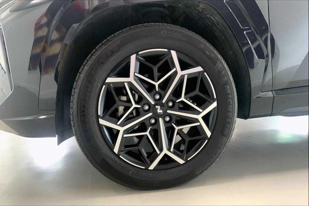 used 2024 Hyundai TUCSON Hybrid car, priced at $29,690