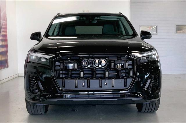 new 2025 Audi Q7 car, priced at $69,714