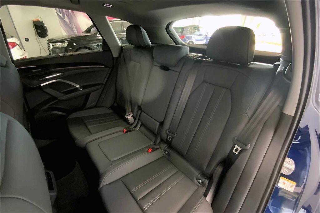 new 2025 Audi Q5 car, priced at $60,092