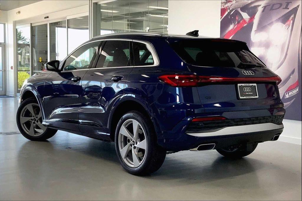 new 2025 Audi Q5 car, priced at $60,092