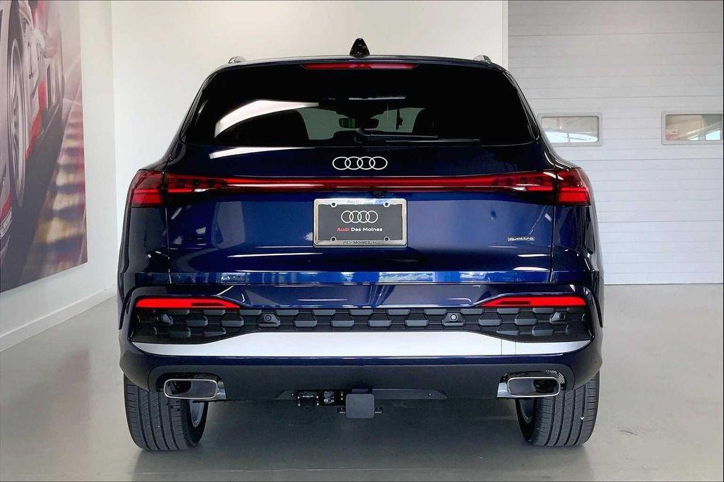 new 2025 Audi Q5 car, priced at $60,092