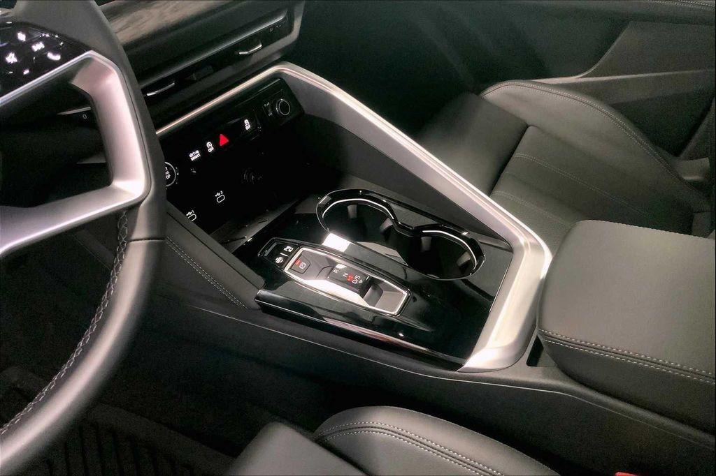 new 2025 Audi Q5 car, priced at $60,092