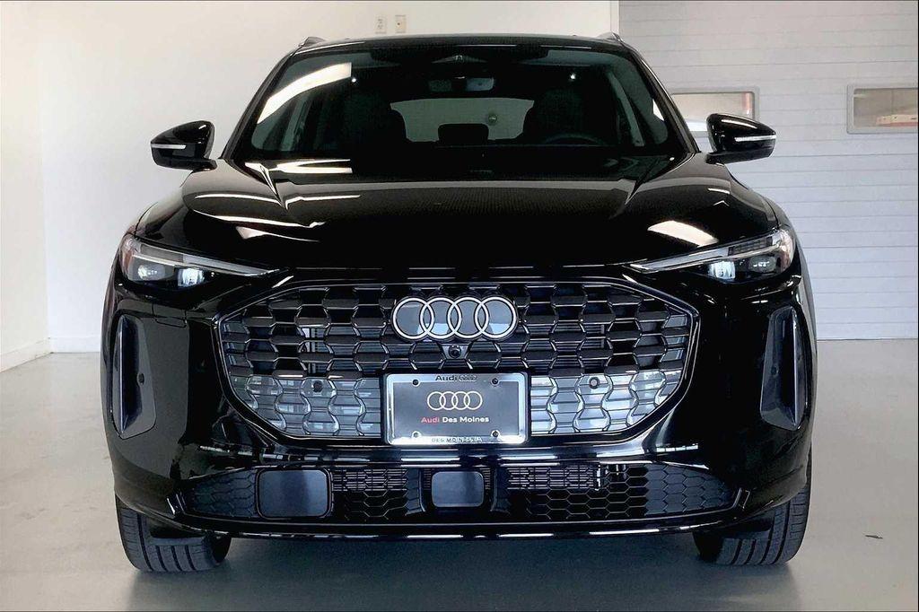 new 2025 Audi Q5 car, priced at $60,092
