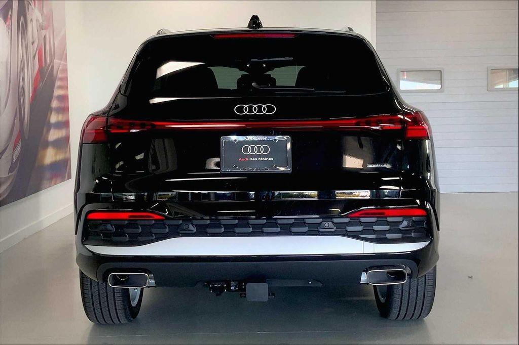 new 2025 Audi Q5 car, priced at $60,092
