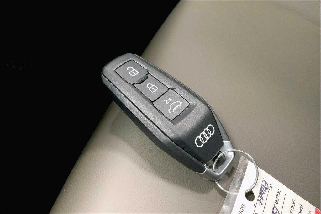 new 2025 Audi Q5 car, priced at $60,092