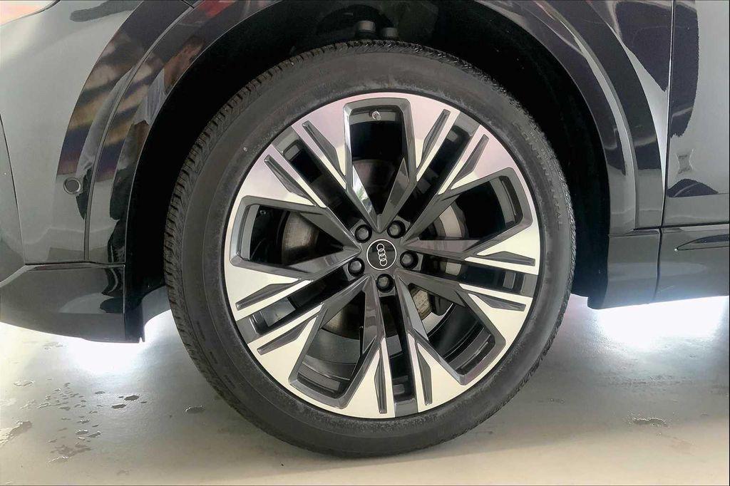 new 2026 Audi Q8 car, priced at $86,300