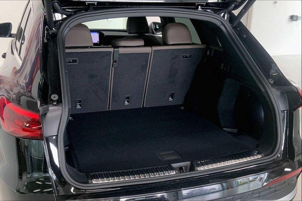 new 2025 Audi Q5 car, priced at $55,930